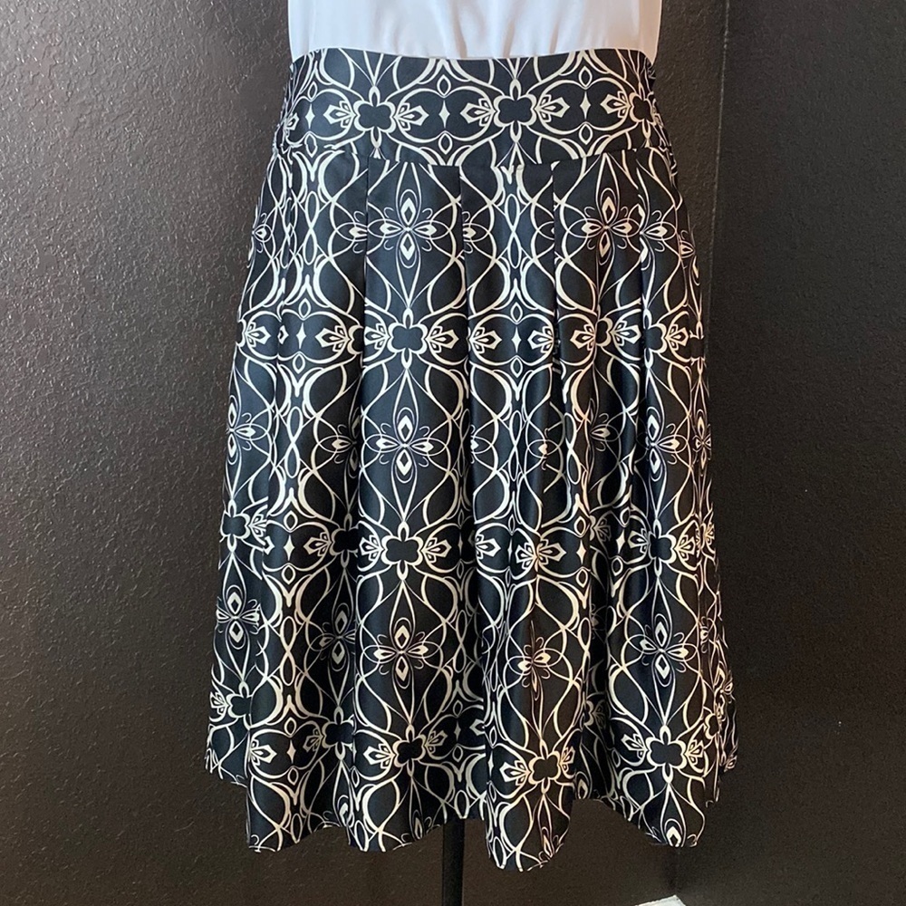 Mossimo vintage black and white satin high yoke waist pleated skirt